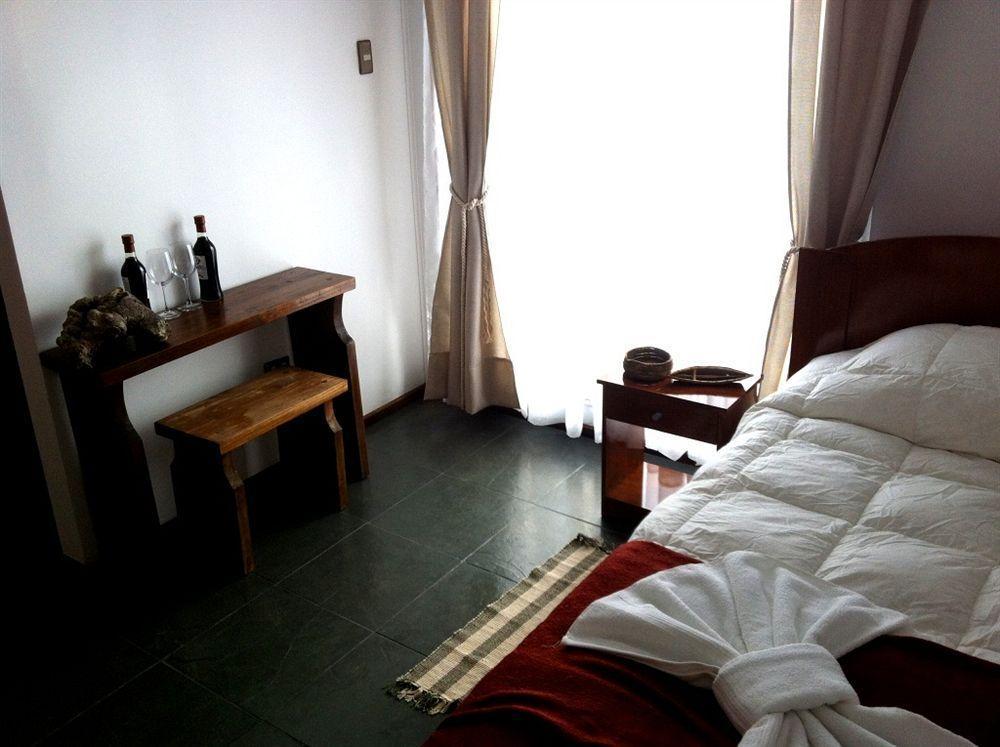 Hotel Hallef Puerto Natales Buitenkant foto