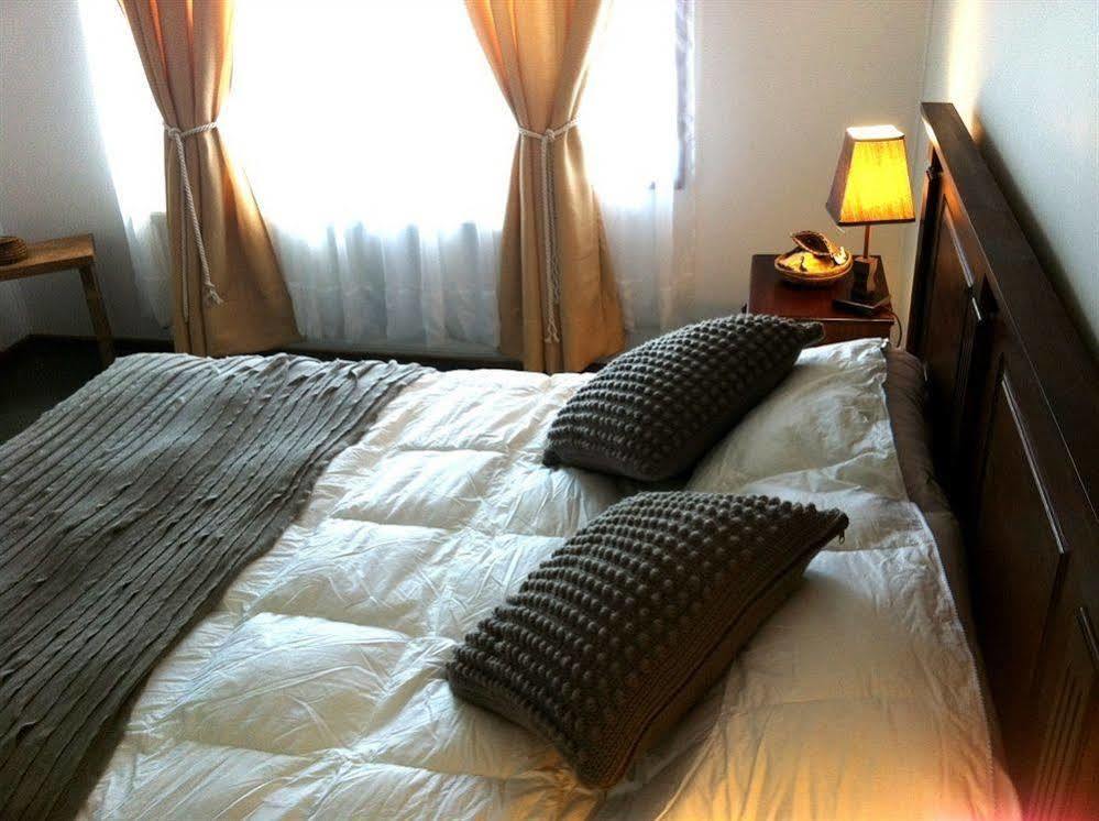 Hotel Hallef Puerto Natales Buitenkant foto