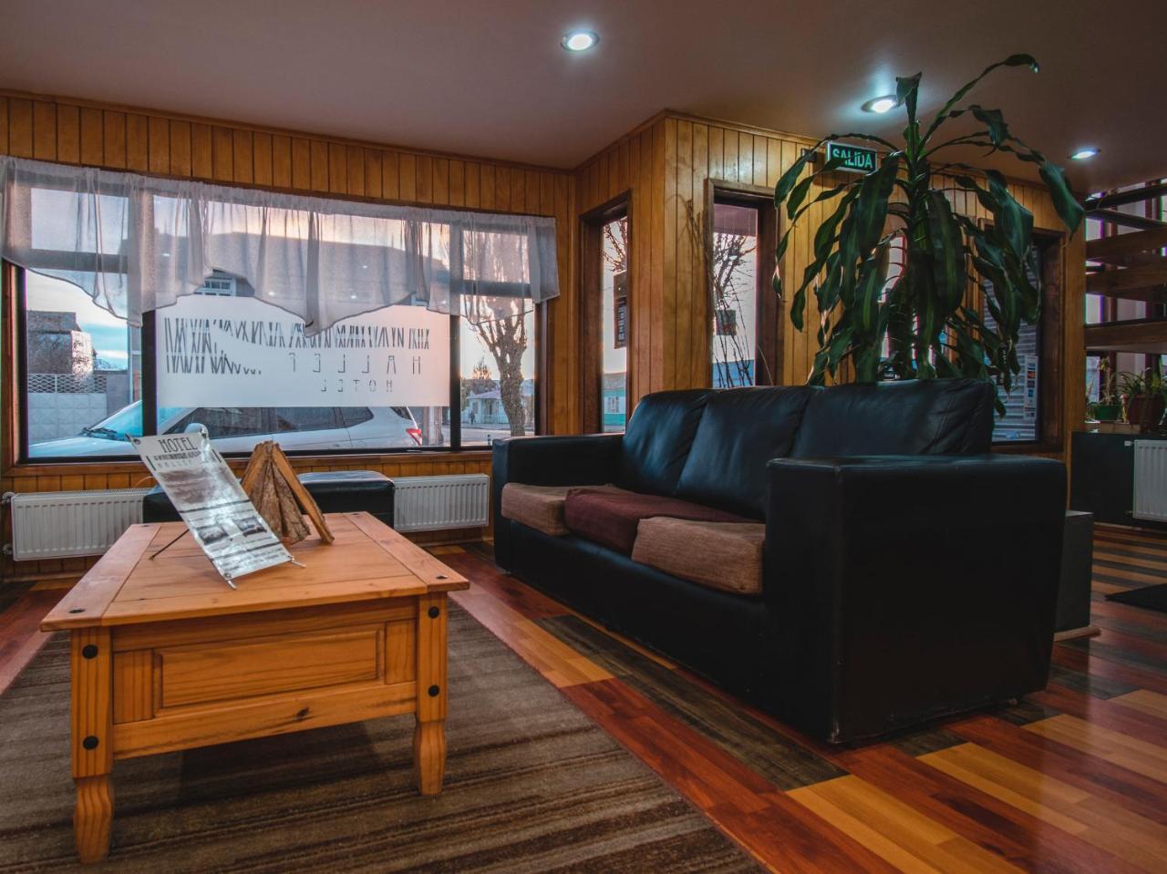 Hotel Hallef Puerto Natales Buitenkant foto