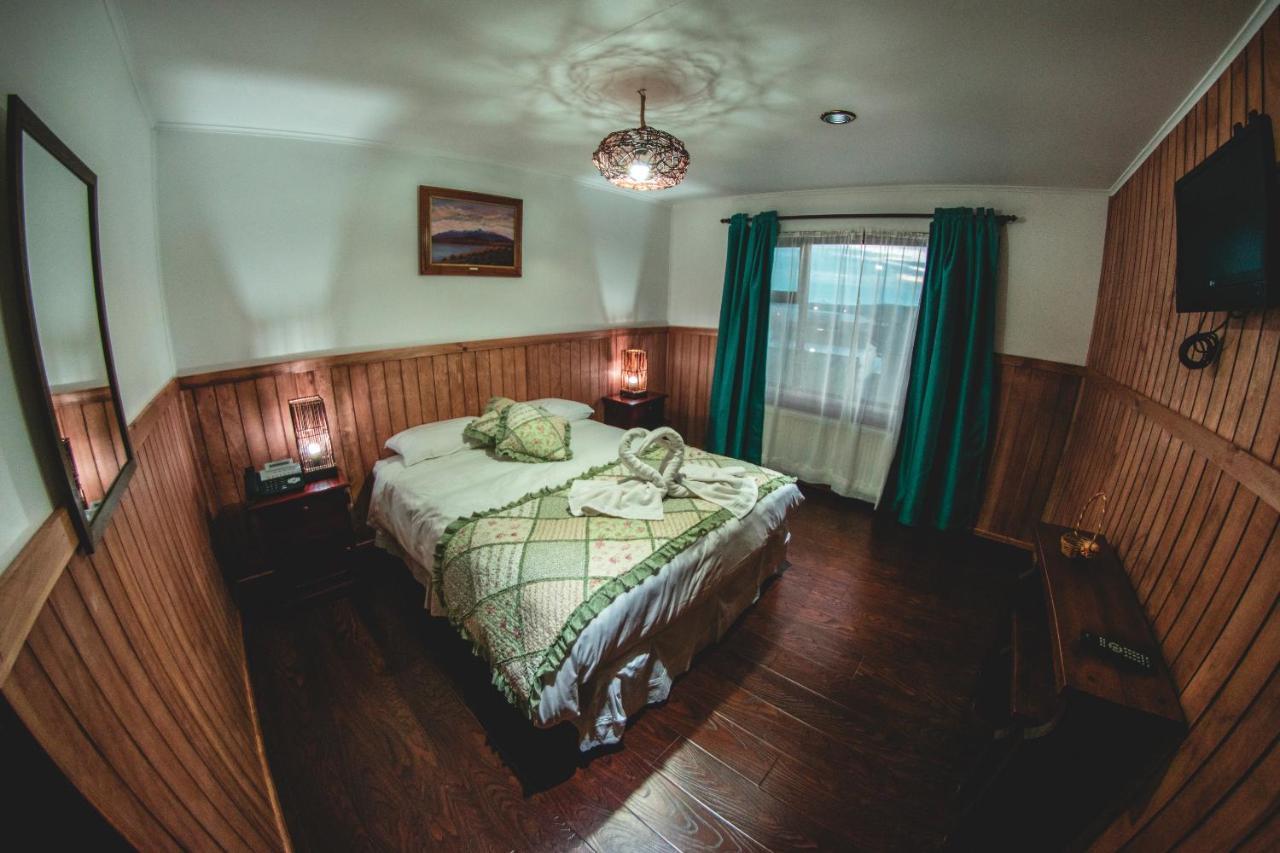 Hotel Hallef Puerto Natales Buitenkant foto
